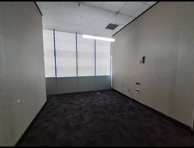 560M² OFFICE TO LET IN SANDTON CENTRAL